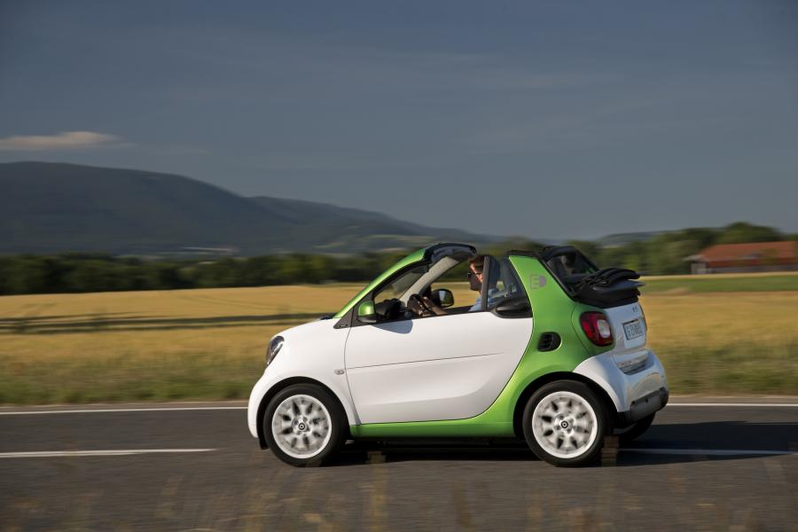  Smart ForTwo Prime Cabrio Electric Drive 2017 года  (WW) (фото 4 из 35)
